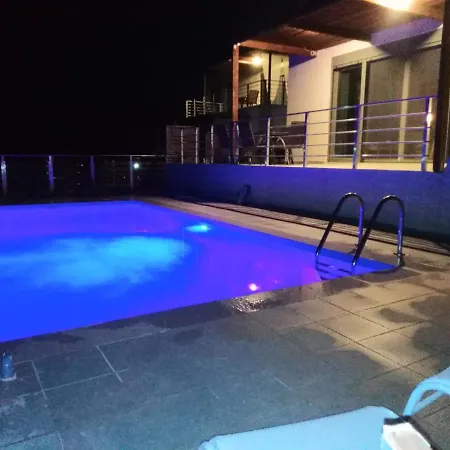 George Sunrise Willa