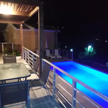 George Sunrise Villa Radzaklí